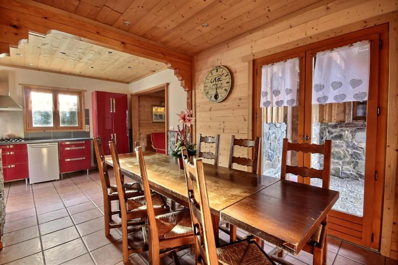 Chalet-Morzine-6 A 18 Personnes-Sauna -Proche Navette Et Boulangerie-Manupa Clevie 0*, Morzine